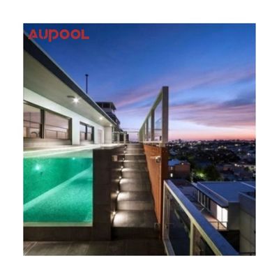 Piscina acrilica trasparente per alta trasmissione della luce 92,5% e spessore 30-950 mm