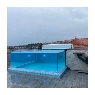 Foglio acrilico per piscina colore chiaro realizzato con materiale 100% vergine lucite