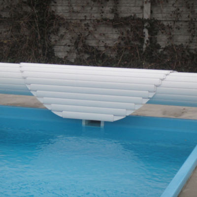Motori a tensione di sicurezza 12V Protezione UV automatica Copertura impermeabile piscina