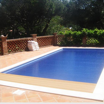 Motori a tensione di sicurezza 12V Protezione UV automatica Copertura impermeabile piscina