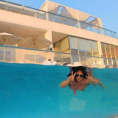 Facile da installare Disegno piscina acrilica per casa di campagna nuoto interno Decorazione di fondo chiaro