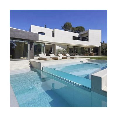 Alta trasmissione luminosa 95% PMMA Materiali Cortile Acrilico Piscine a cielo aperto