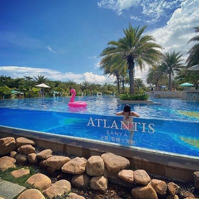 Trasmissione di luce ad alta trasparenza Università su misura Piscina di superficie