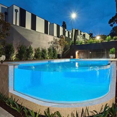 Villa privata giardino piscina in vetro acrilico resistente alle intemperie piscina a terra