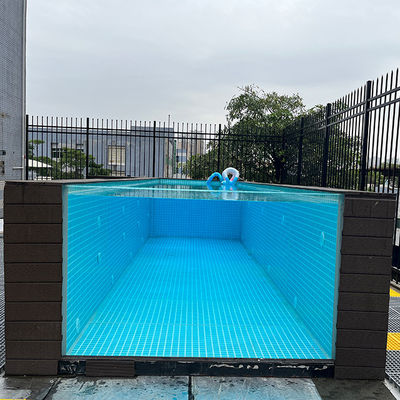 Alta trasmissione luminosa Colore personalizzato Piscina acrilica prefabbricata con finestra a pannello trasparente