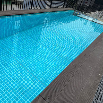 Alta trasmissione luminosa Colore personalizzato Piscina acrilica prefabbricata con finestra a pannello trasparente