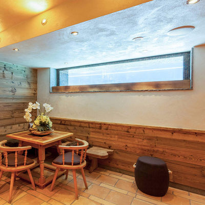 Piscine esterne con basso assorbimento dell'acqua e pannello trasparente