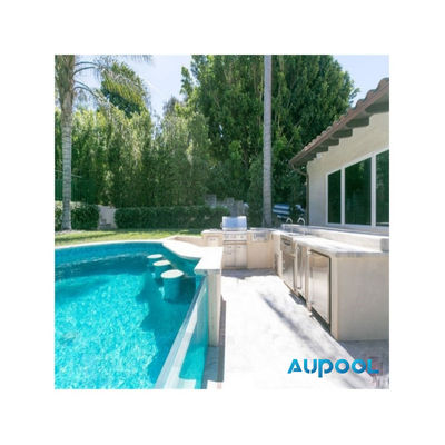 Piscine chiuse in vetro con alta trasmissione luminosa