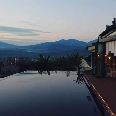 Domanda del cliente Piscina acrilica per Aupool Famiglie all'aperto trasparente chiaro