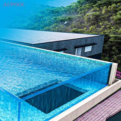 Hotel piscina sospesa finestrino trasparente acrilico visibile con più lati