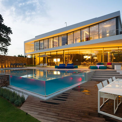 Sistema di filtraggio prefabbricato per piscine acriliche